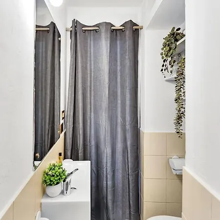 Cozy Central Duomo Flat