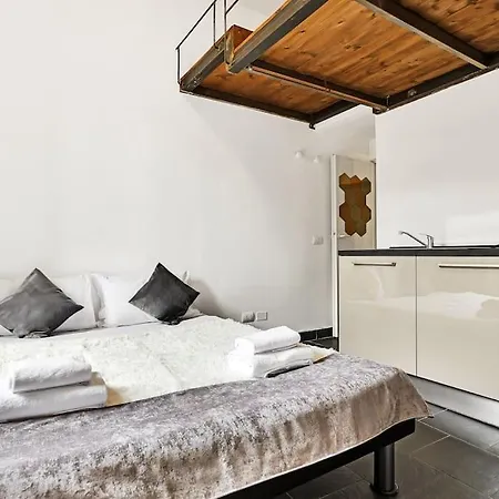 Cozy Central Duomo Flat