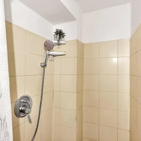 Cozy Central Duomo Flat Milaan